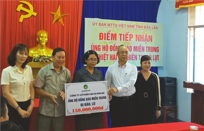 Đắk Lắk: gần 1 tỷ đồng ủng hộ đồng bào miền Trung (23/10/2020)